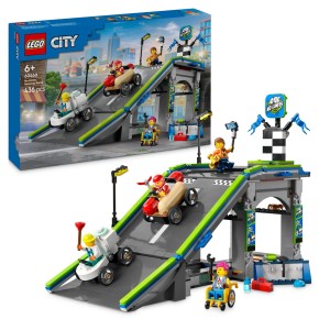LEGO City 60460 Bez granic: tor z rampami dla wyścigówek